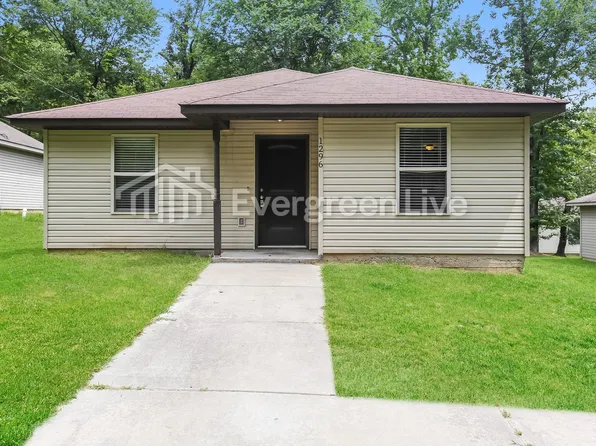 1296 Ridge Rd, Benton, AR 72015