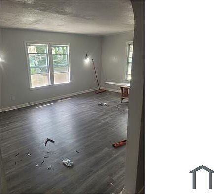 1st image of 200 Warner Ave