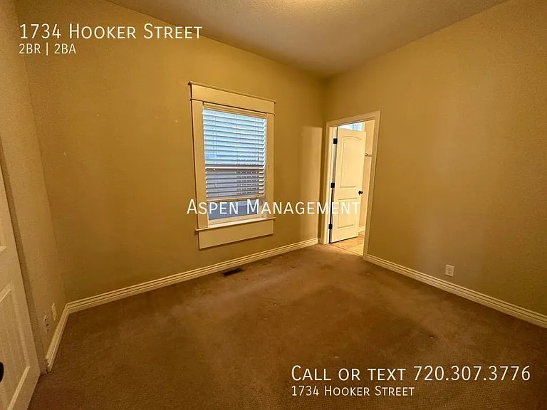 1734 Hooker St — Photo 12