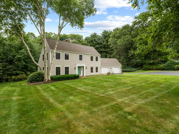 2 Applewood Common, East Lyme, CT 06333