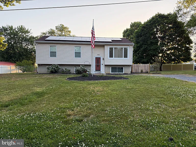 3 Lauffer Ln — Photo 1