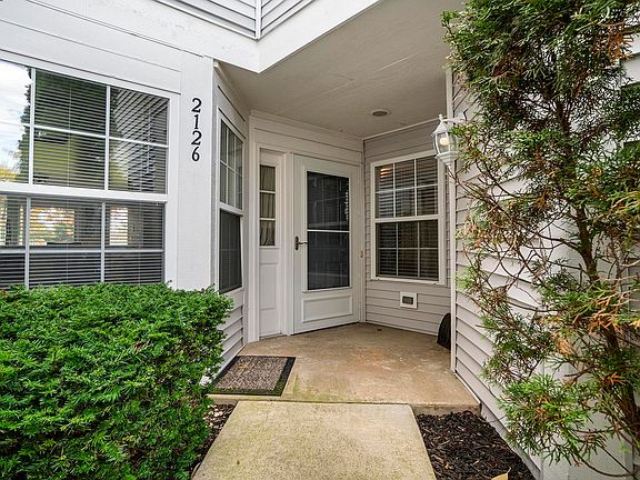 2nd image of 2126 Orchard Ln