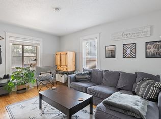 618 Van Buren St NE UNIT 1, Minneapolis, MN 55413