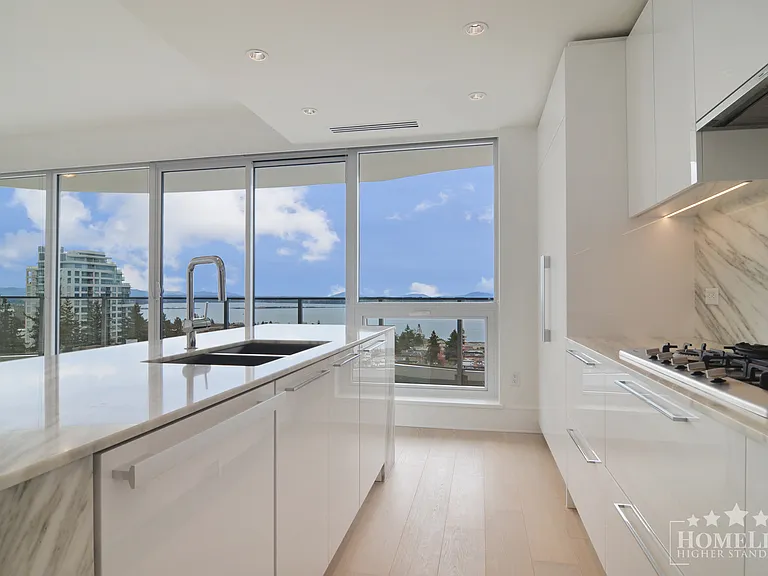 1500 Martin St #1306 — Photo 8
