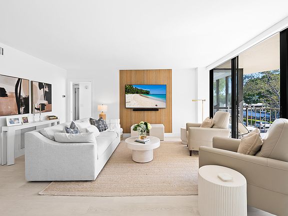 3rd image of 799 Jeffery Street #303