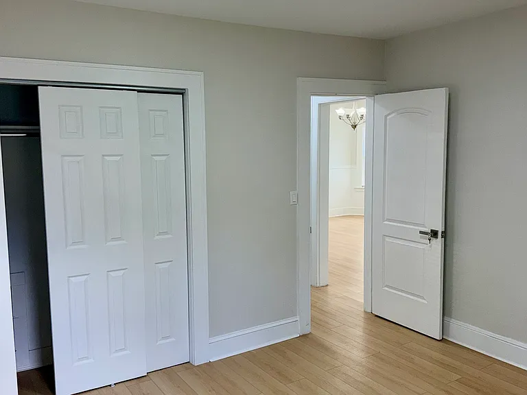 332 Robbins St — Photo 17