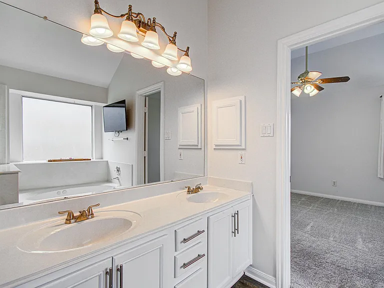 18303 Brenwood Manor Dr — Photo 21