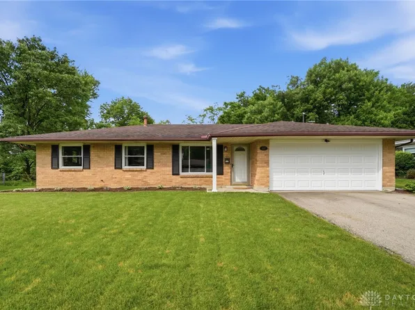 8032 Washington Park Dr, Dayton, OH 45459