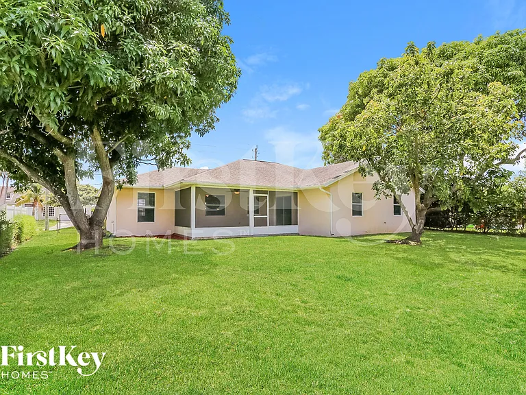 2514 SW Monterrey Ln — Photo 14