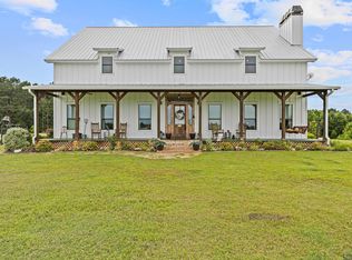 180 Hill Top Dr, Jefferson, TX 75657