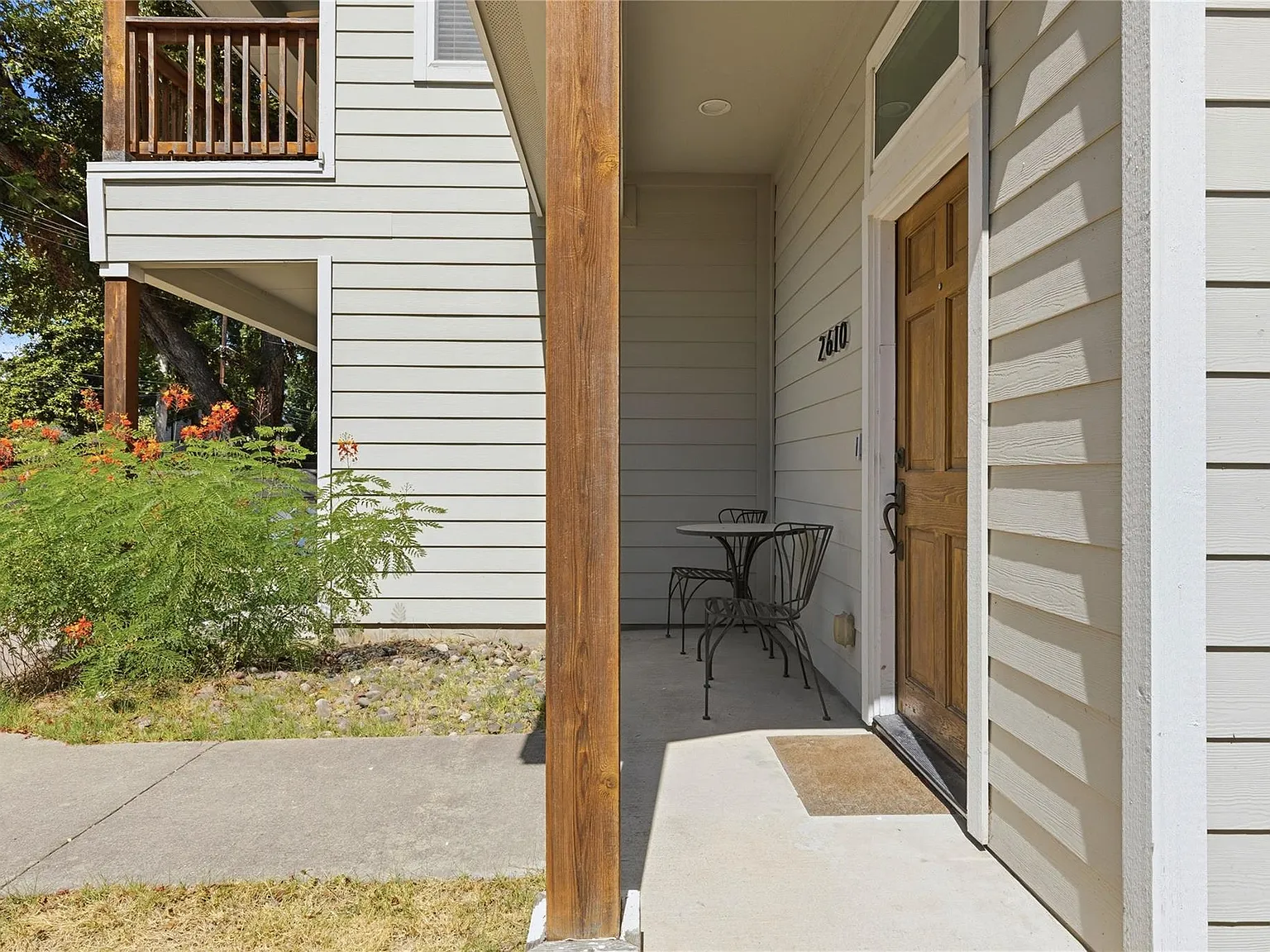 3 bed, 2.5 bath, 1670 sqft, $4,200 — Photo 3