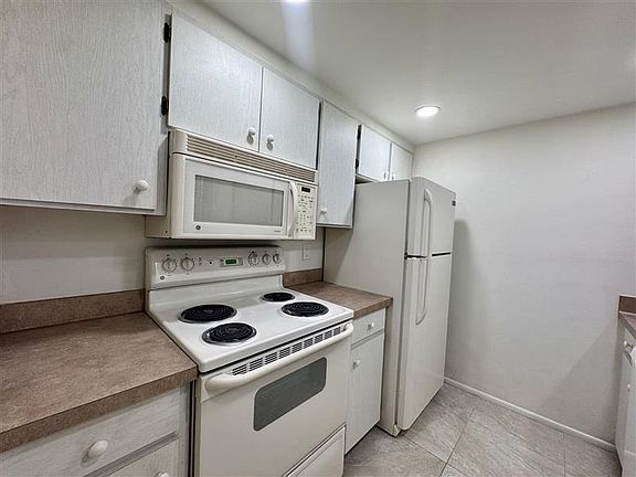 4th image of 244 Saint Augustine Ave #304W