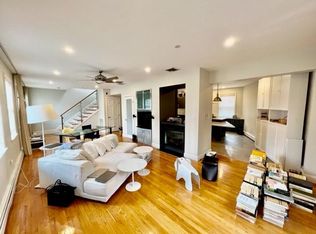 415 Hanover St #PENTHOUSE, Boston, MA 02109
