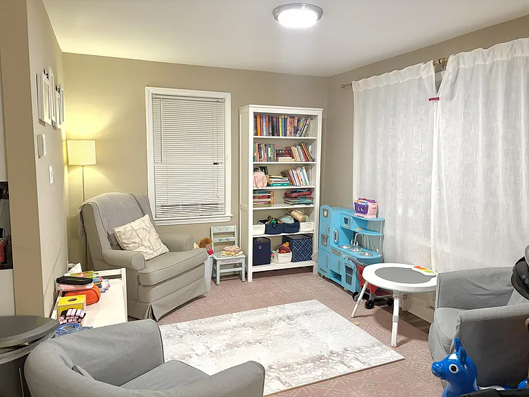 9920 Dickens Ave — Photo 16