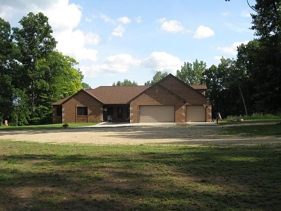 2nd image of 13685 Pine Island Dr NE
