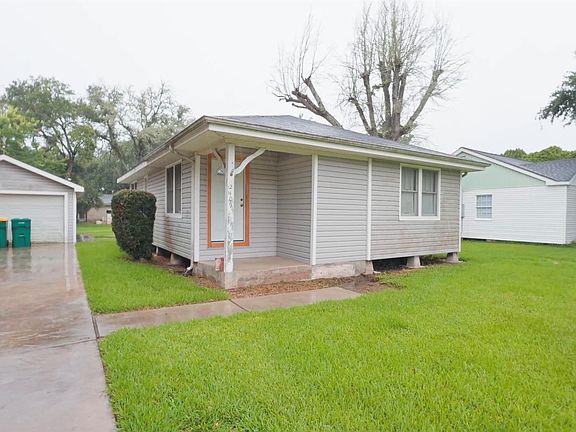 5th image of 2109 Magnolia Dr