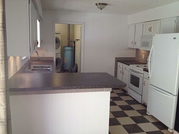 3rd image of 4012 Woodward Dr