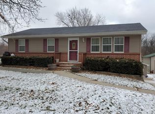 928 E 5th St S, Newton, IA 50208