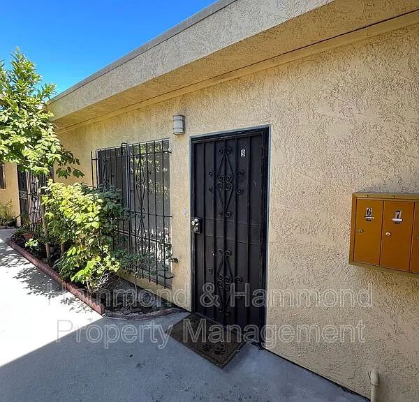 7924 Laurel Canyon Blvd #9 — Photo 1