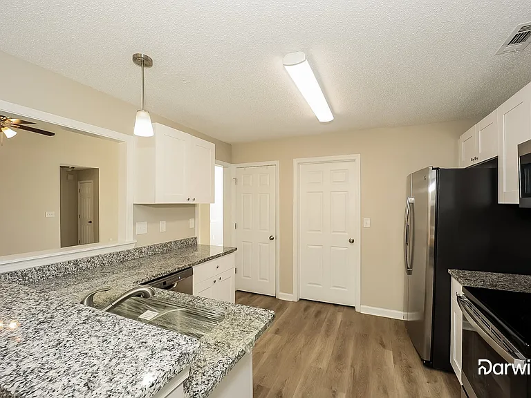 229 Baldwin Ct — Photo 4