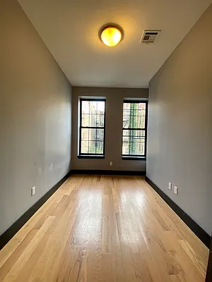 Rented by Hagstrom Management Inc | media 11