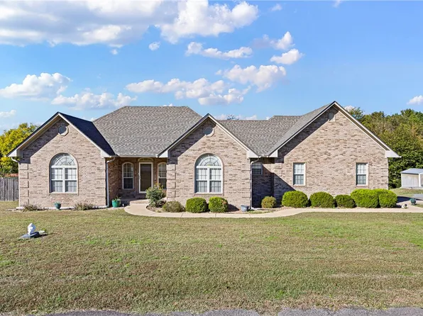 124 Mountain Point Rd S, Russellville, AR 72802