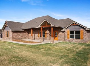 909 Red Rock Rd, Blanchard, OK 73010