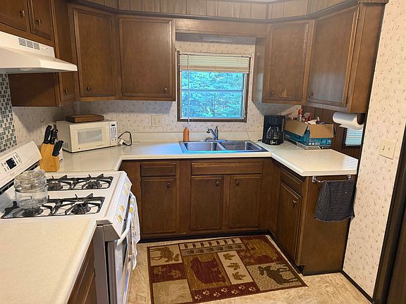 5th image of 8160 W Amberg St