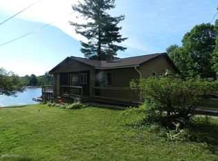 5584 Maple St, Newaygo, MI 49337