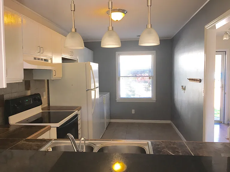 875 Martin Luther King Jr Blvd #8 — Photo 4