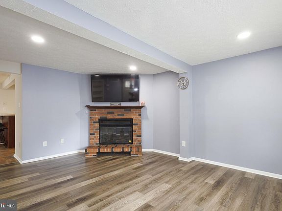 2nd image of 3547 Belfry Ln