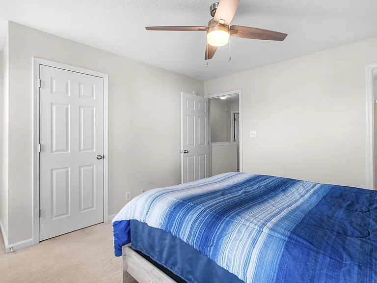129 Alexander Blvd — Photo 28