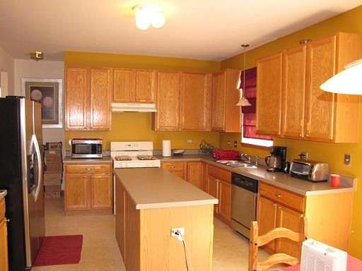 5th image of 7412 Windstone Ct