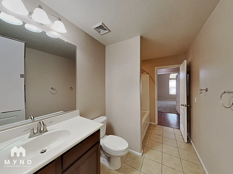 4265 E Bonanza Rd — Photo 36