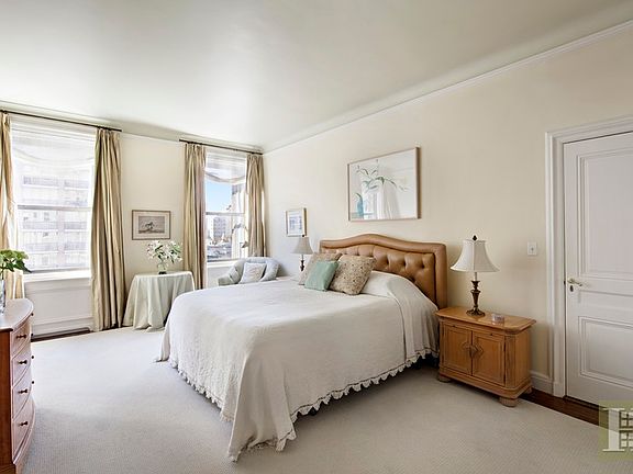 4th image of 2420 Broadway #6C