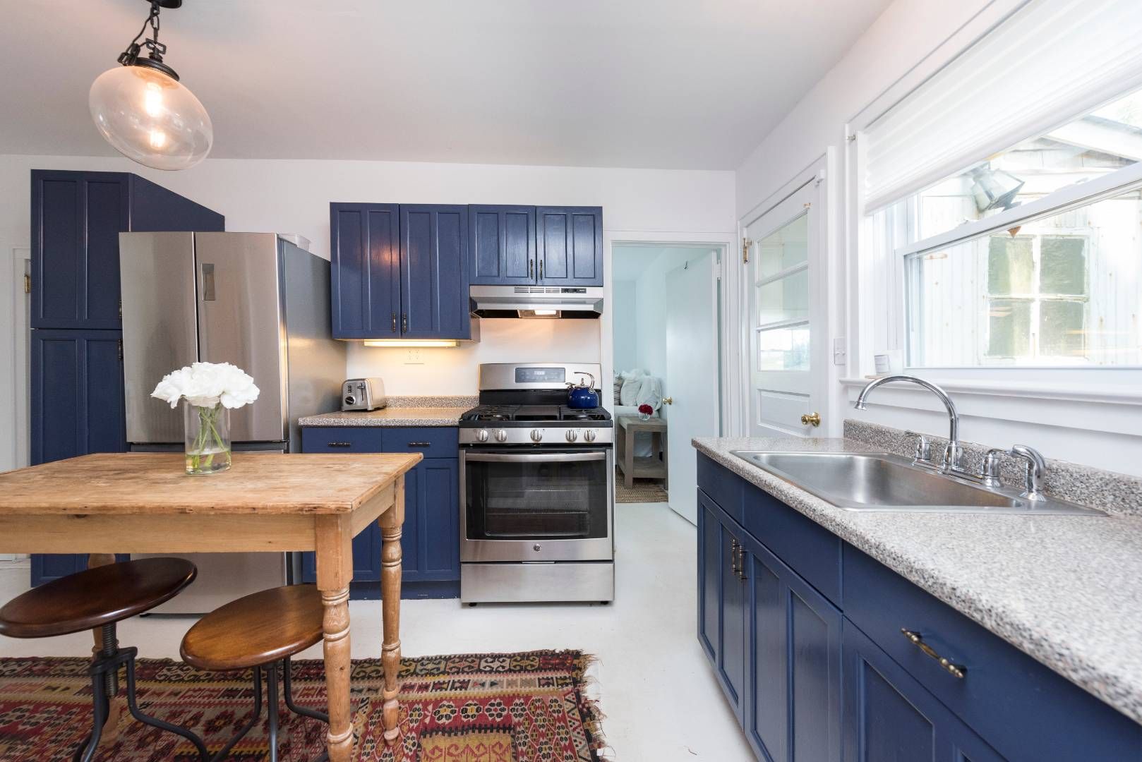  2 BEDROOM COTTAGE IN BACK OF PROPERTY