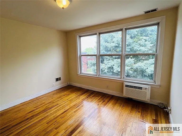 17 Elm Ct #D — Photo 7