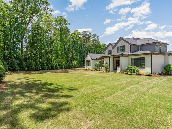 2016 Falls Forest Dr, Raleigh, NC 27615