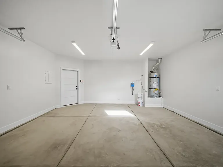 2305 E Kiabito Ln — Photo 34