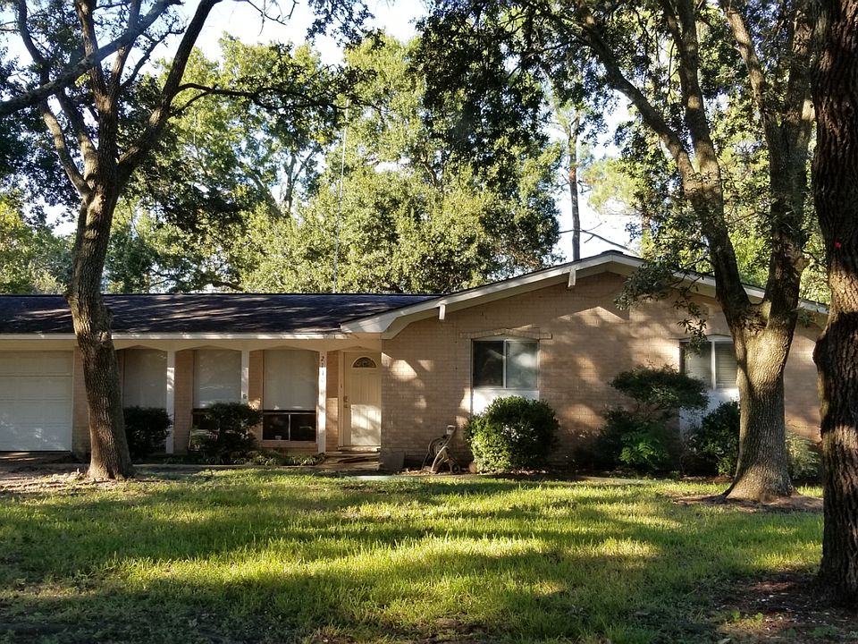 1st image of 2110 Monterrey St