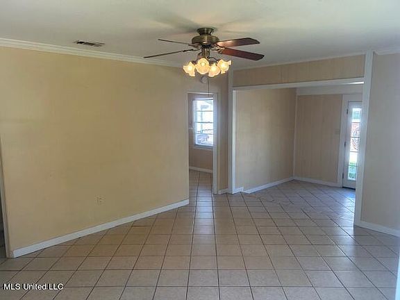 2nd image of 1386 Brister Pl