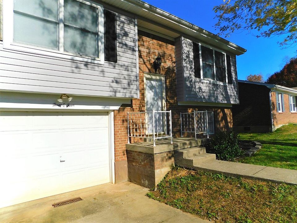 1st image of 304 Sycamore Ct