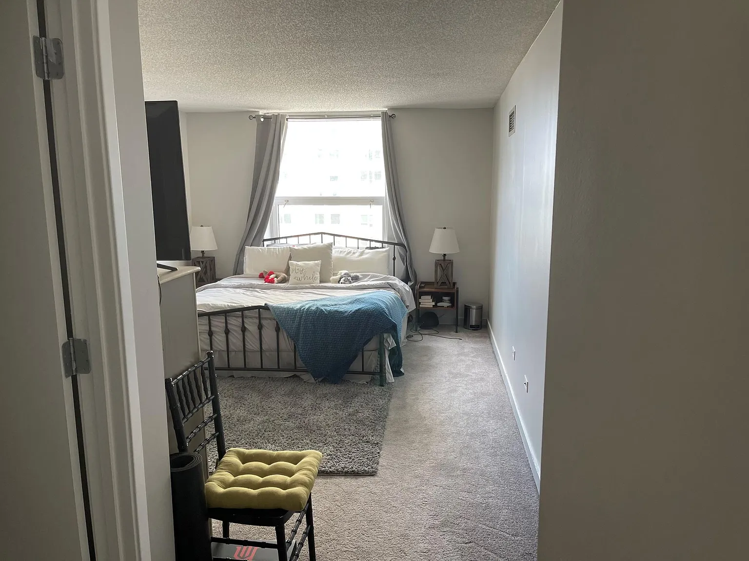 1 bed, 818 sqft, $2,600 — Photo 4