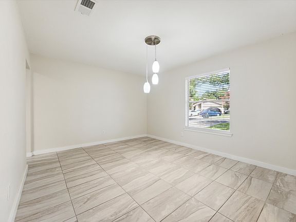 3rd image of 11204 Slippery Elm Trl #1