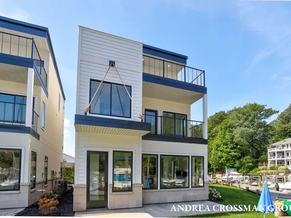 1 Bailey Ave #1, South Haven, MI 49090