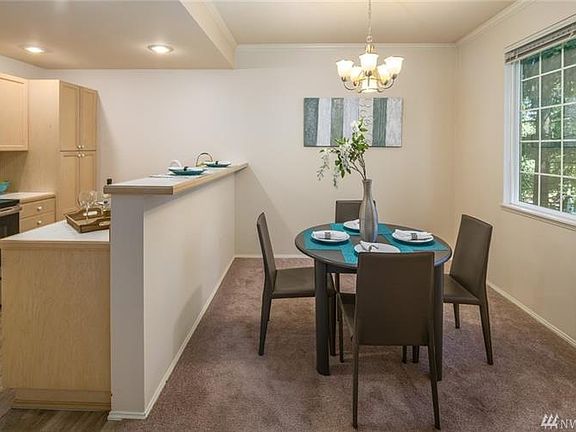4th image of 25235 SE Klahanie Blvd APT Q202