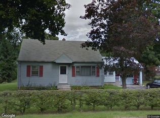 16 Gargon Ter, Southwick, MA 01077