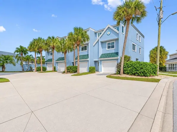 8575 SUNSET COURT, TREASURE ISLAND, FL 33706
