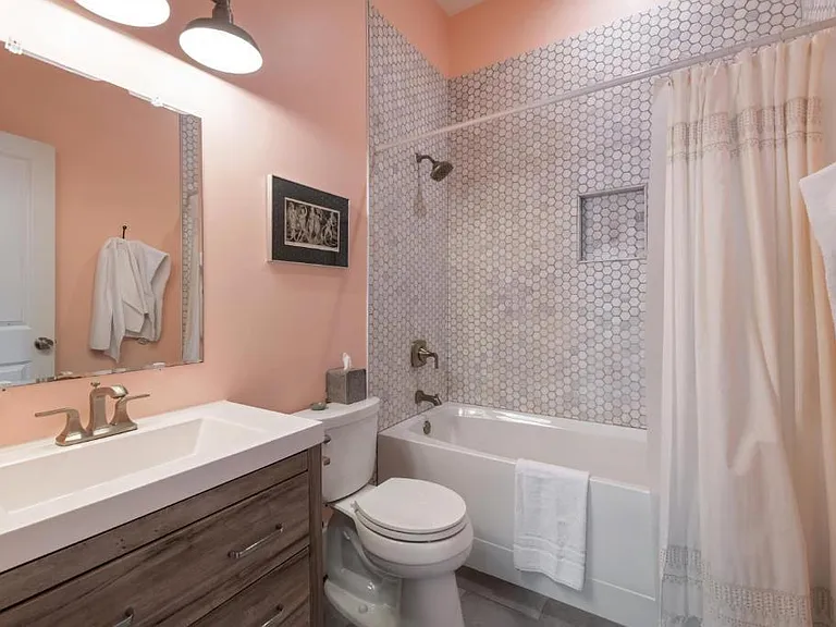 307 Georgia Ave SE — Photo 57