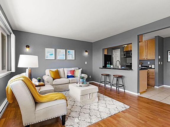3rd image of 1902 Yakima Ave APT 3